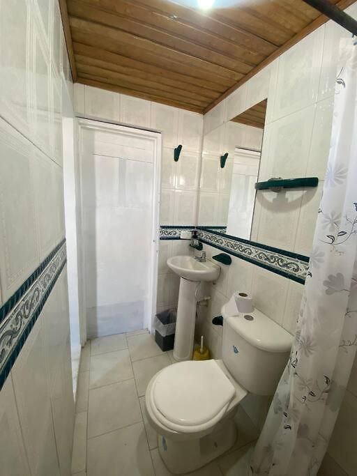Apartamento Cozy 5 Bedroom, 6 Bathroom