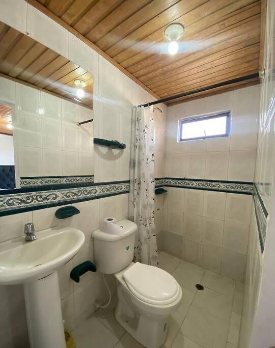 Cozy 5 Bedroom, 6 Bathroom Apartamento Cartagena