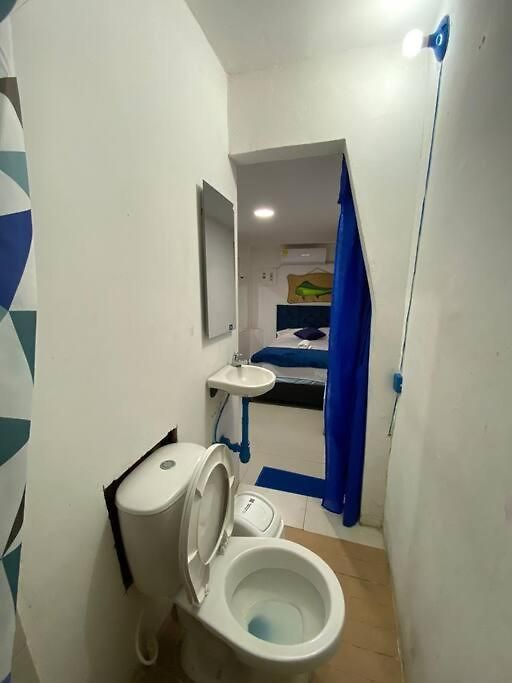 Cozy 5 Bedroom, 6 Bathroom *